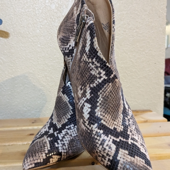 Jessica Simpson python booties - Picture 5 of 6